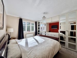 Photo 9- click for photo gallery